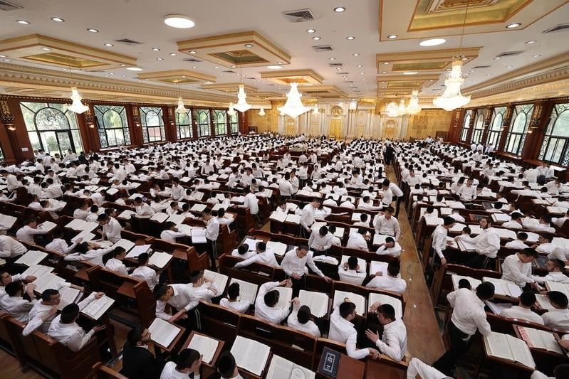 מעל 30 מיליון שקל גויסו: האדמו"ר מוויז'ניץ הצטרף ותרם
