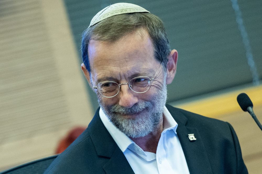 פייגלין מסמן את תפקיד שר הביטחון