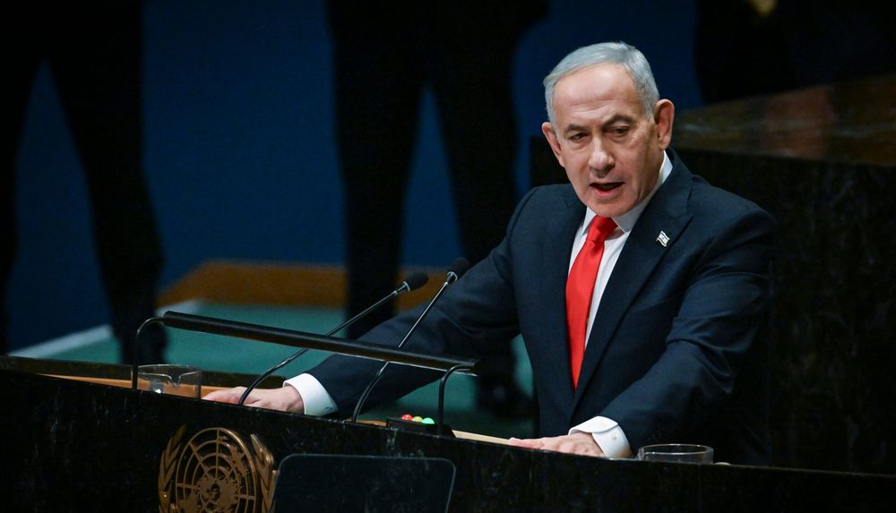 אחרי נאום תקיף באו"ם ופגישות עם מנהיגים: נתניהו נחת בישראל