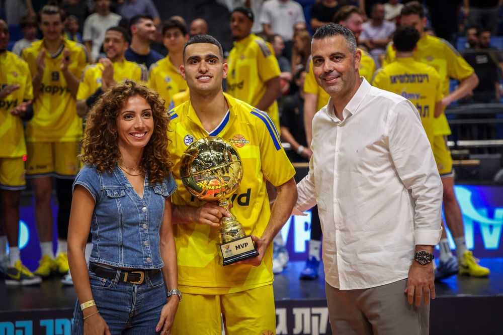 דרבי אחד הספיק: הערב שבו ים מדר הפך רשמית לצהוב