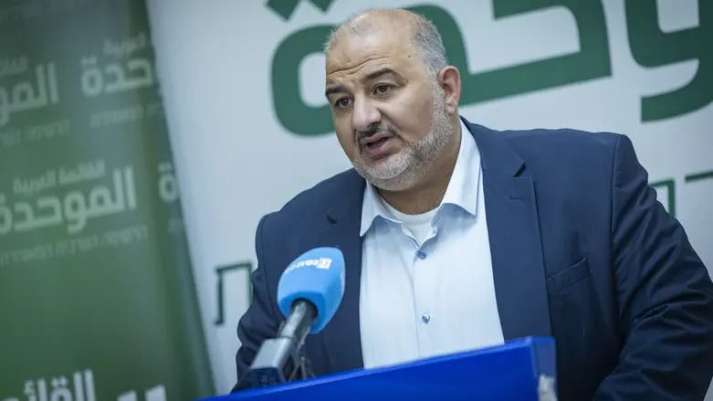 מנסור עבאס תומך במאבק נגד התיישבות יהודית בגליל