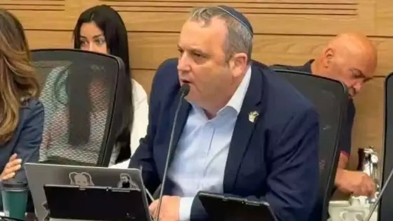 Kriev s'adresse en arabe: abrogation de la Loi sur la nation, loi Kaminetz et réduction des inégalités