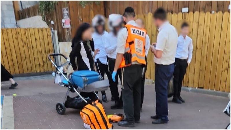 בני ברק: פעוט חרדי בן שנה נפל באוטובוס - כתוצאה מבלימה ונפצע בראשו