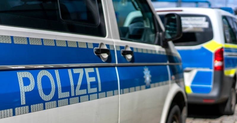 Terreur : Ils ont repéré le symbole juif - puis l'ont attaquée avec une bouteille cassée