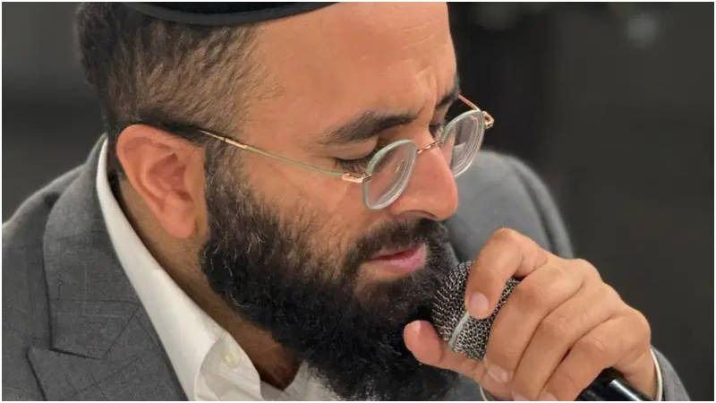 De retour d'Oman : le chantre Elhanan Meshmiratti arrêté à l'aéroport de Budapest