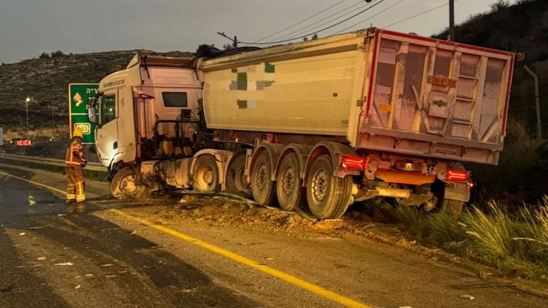 יותר משלוש תאונות ביום: הנתונים המדאיגים של כלי הרכב הכבדים