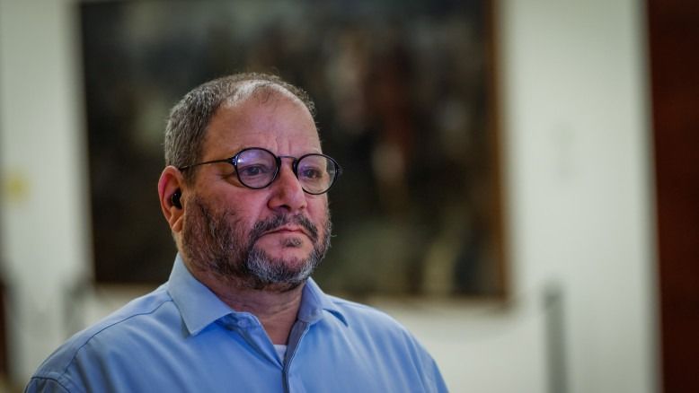 Elections Committee Decides: Ofer Kasif Will Not Be Able to Run for Knesset