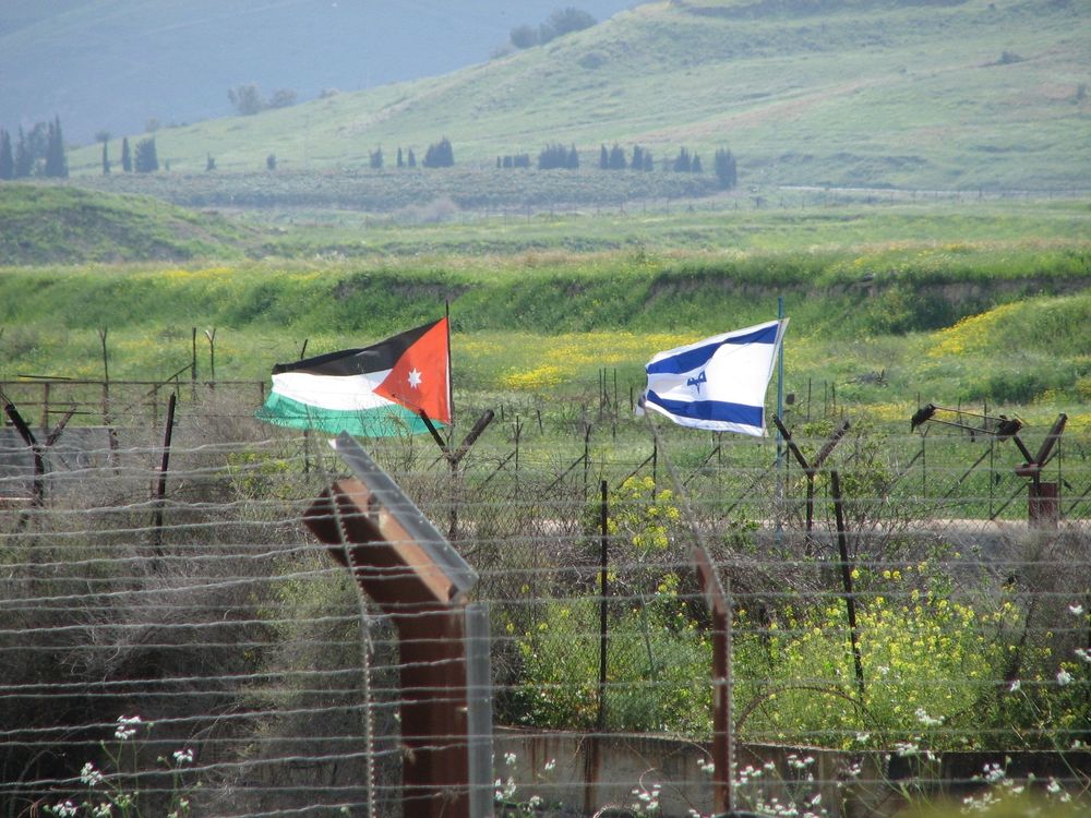 נוסעים לירדן עם הרכב? מהיום נאסרה היציאה בשני מעברי גבול