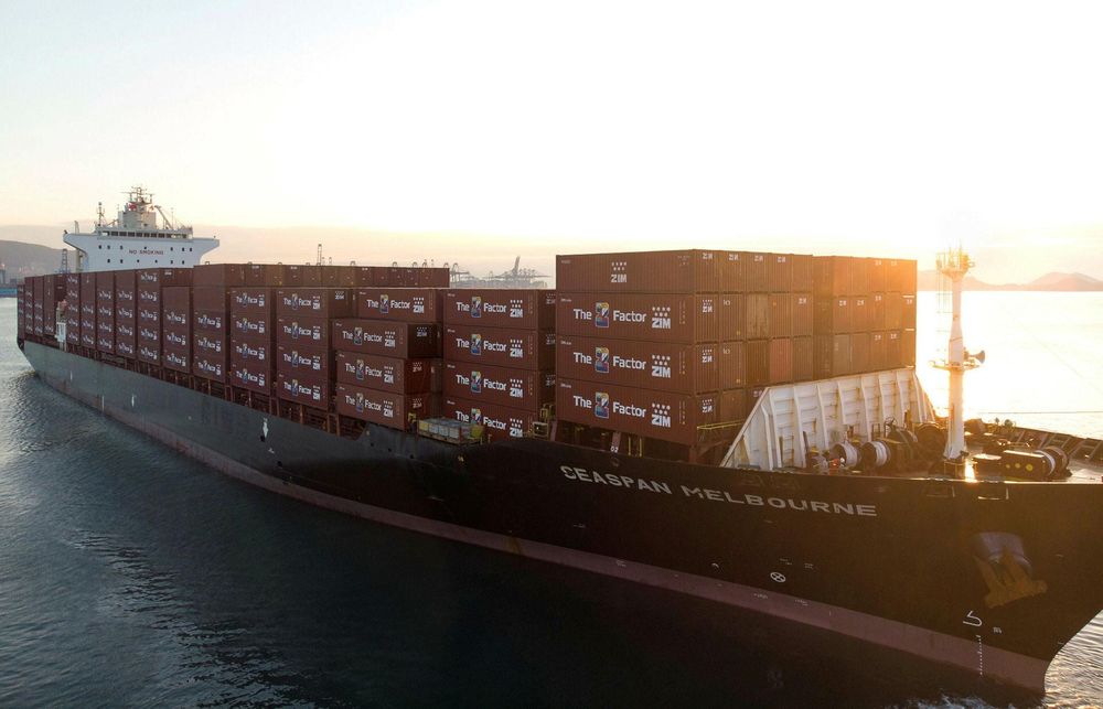 Hapag et Fimi améliorent leur offre à l'État : une ligne Zim supplémentaire vers l'Asie sera sous contrôle israélien