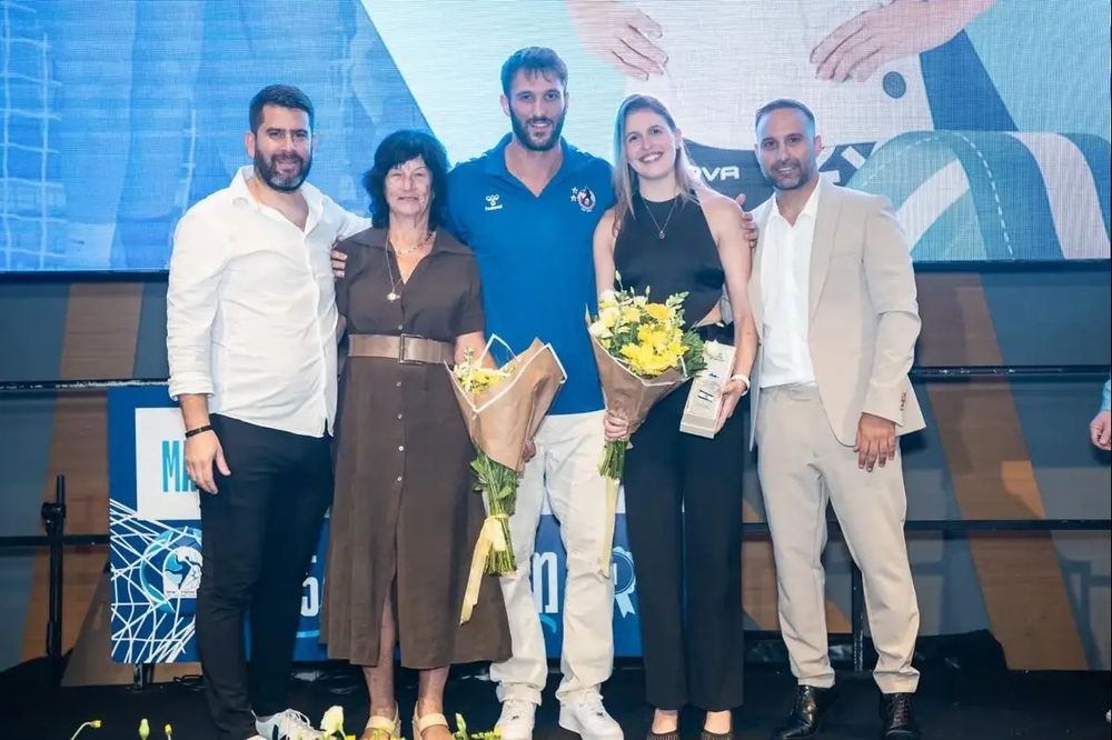 ציין את פתיחת השנה, המאמן דויד פיסונרו ימשיך