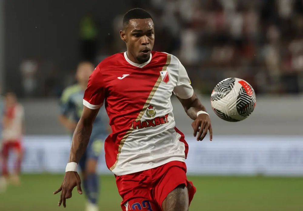 Lucas Barros candidat pour Maccabi Haïfa. Hésitation quant à l'abandon de Pedrão